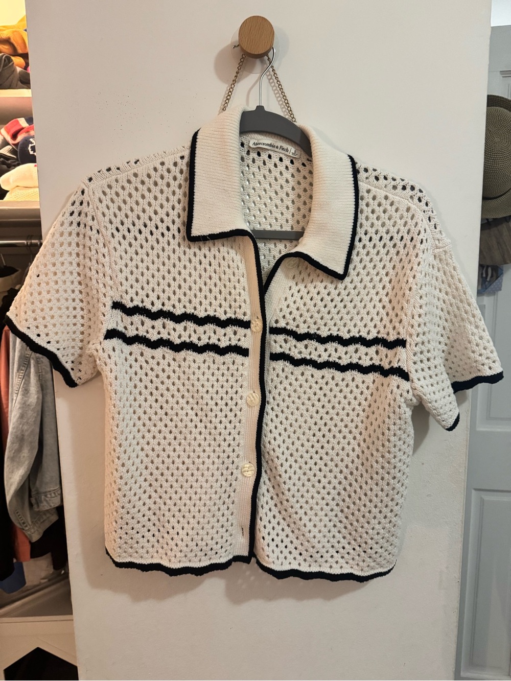 Cream Knit Short-Sleeve Button Cardigan with Black Trim - women size S